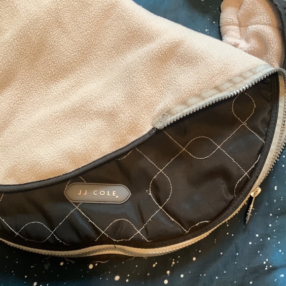 JJ Cole black bundle me fleece lined zip up car seat cover - Picture 2 of 4